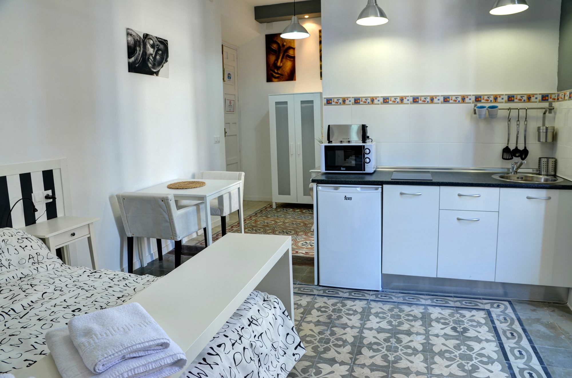 Apartamentos Gold Малага Екстериор снимка